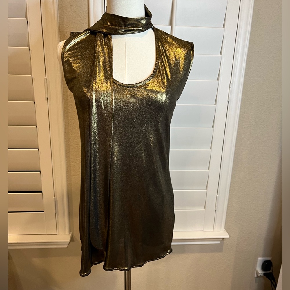 NWT – “VERONICA M” GOLD SCOOP NECK SLEEVLESS TANK WITH TIE - SMALL